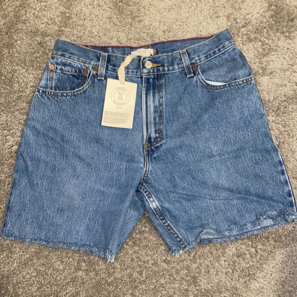 New Urban Renewal Levi’s 550 Shorts